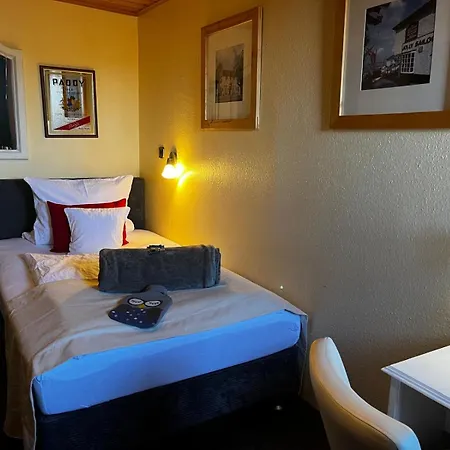 Hotel Henblas 3*