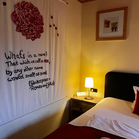 Henblas Hotel