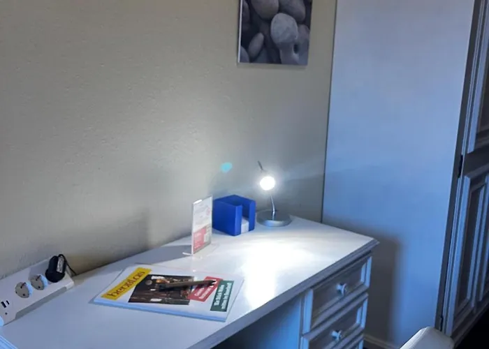 Henblas Отель Neuenrade